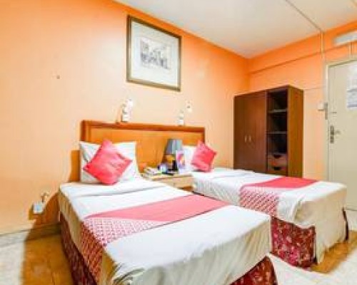 OYO 270 Dream Land Hotel