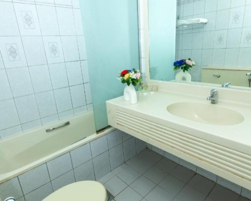 Sun & Sands Sea View Hotel 3*