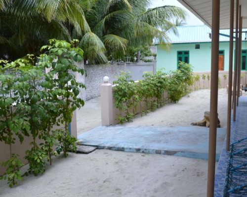 Maaz Inn Fenfushi 2* — Ари Атолл, Мальдивы
