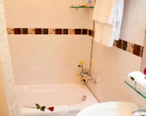 Nhat Thanh Hotel в Нячанге: что важно знать до брони