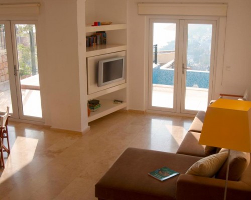 Hideaway Penthouse Apartment в Каше: апартаменты с бассейном
