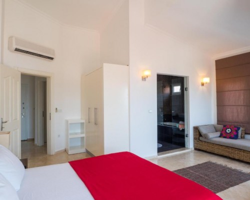 Hideaway Penthouse Apartment в Каше: апартаменты с бассейном