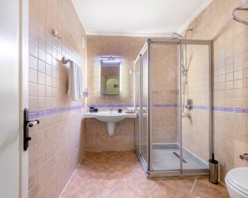 Adalya Port Hotel — отель в Калеичи, Анталья