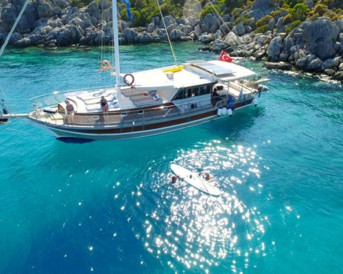 Exclusive Boat Charter в Каше: чартер лодки для дайвинга