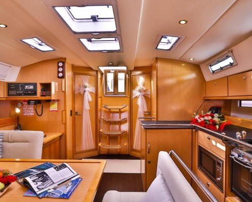 Exclusive Boat Charter в Каше: чартер лодки для дайвинга