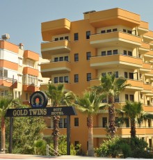 Gold Twins Family Beach Hotel 3*
