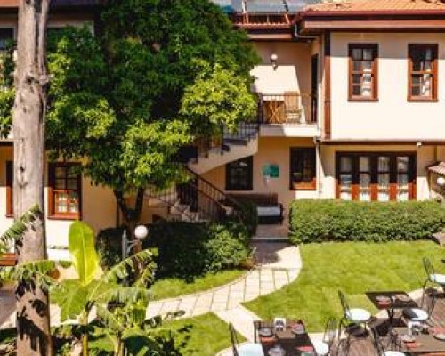 Erken Konak Pension — пансион в центре Антальи