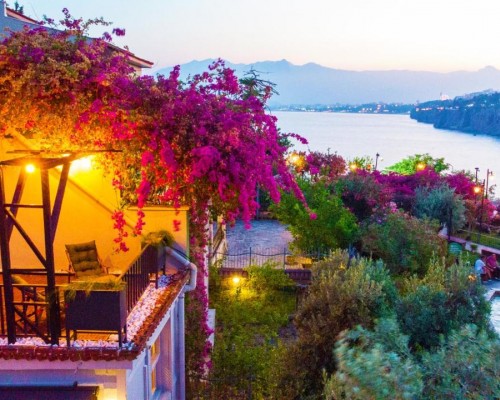 Route Hotel Kaleici: отель в старом центре Антальи