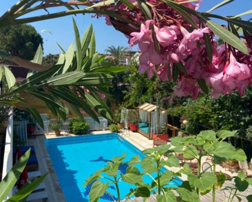 Mellis Beach Hotel 2* — компактный отель в центре Олюдениза
