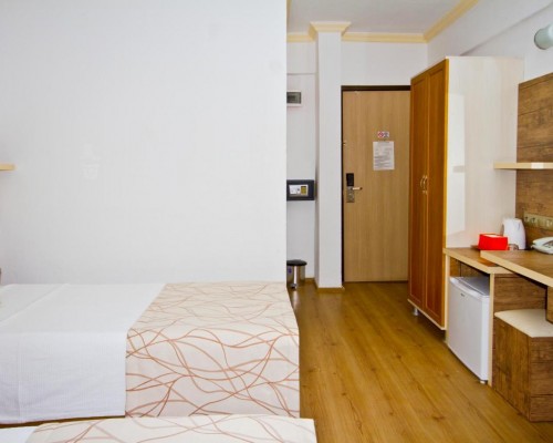Manuela Hotel Bitez 3* — пляжный отдых в Битезе