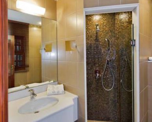 Kaucuk Hotel, Анталья (Калеичи): что известно об отеле