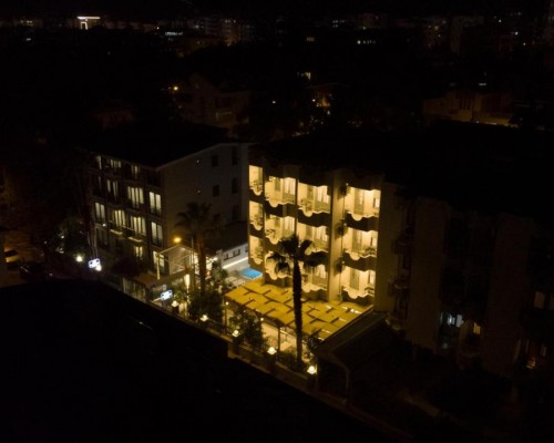 Mahper Hotel в Анталье — небольшой отель у пляжа Коньяалты