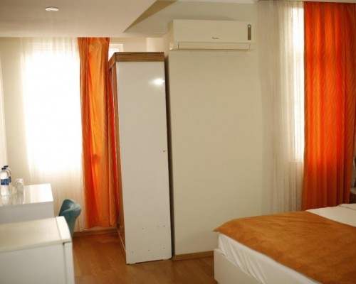 Ozhan Hotel в Анталье: городской отель у Калеичи