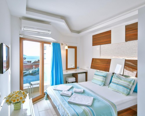 Hotel Sonne в Каше: отель без звёзд в центре, рядом с портом