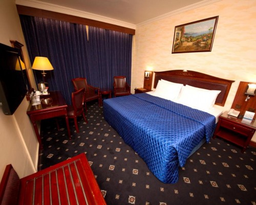 Mount Royal Hotel 2*
