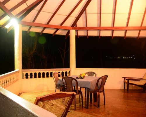 Shanthi Beach Resort 2* — Унаватуна, Шри-Ланка