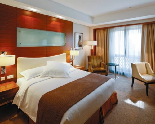 Moevenpick Hotel & Apartments Bur Dubai 5*