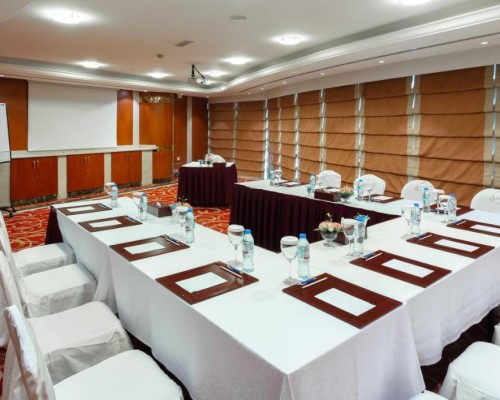 City Seasons Hotel Dubai 4*