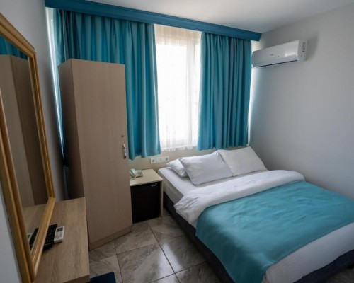 Mevre Hotel 3* в Анталье: центр Калеичи и завтрак
