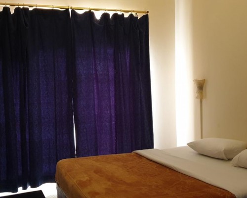 Royal Creek Hotel