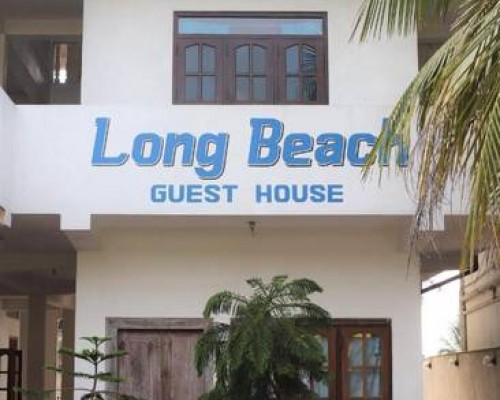 Long Beach Guest House в Хиккадуве
