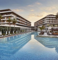 Acanthus & Cennet Barut Collection 5*