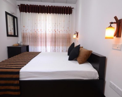 L&D Lodge 3* в Хиккадуве: скромный отель в двух шагах от пляжа