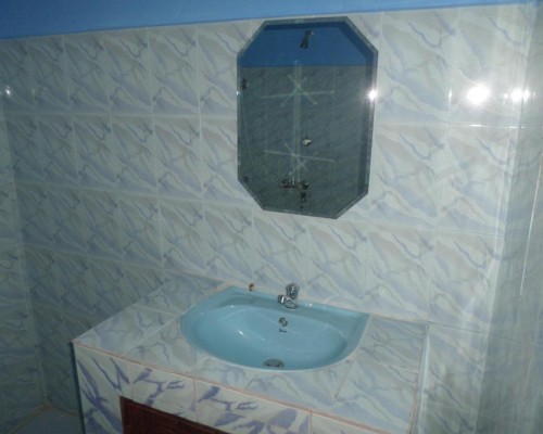 Grand Villa, Хиккадува: гостевой дом с садом и общей кухней