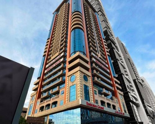 Emirates Grand Hotel 4* — отель в Дубае на Sheikh Zayed Road