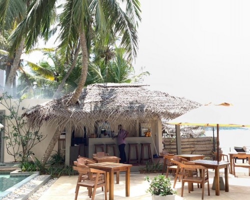 Sapphire Seas Beachfront Villas, Хиккадува: честный обзор