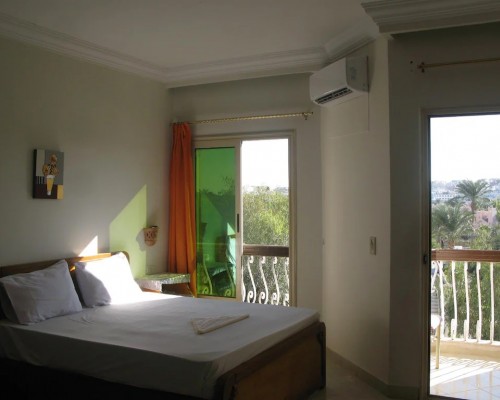 Отель Golden Rose 3* в Хургаде