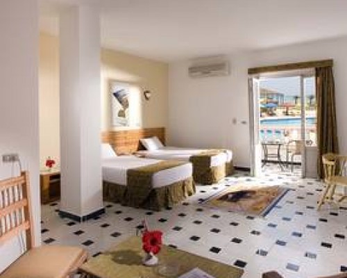 Neffertiti Resort 4* — Хургада, Египет