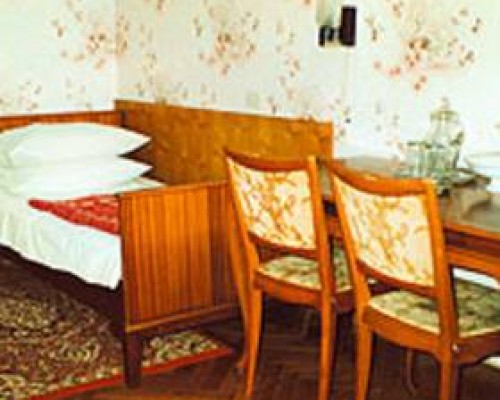 Гостиный Дворик в Гагре — первая линия, без официальной категории