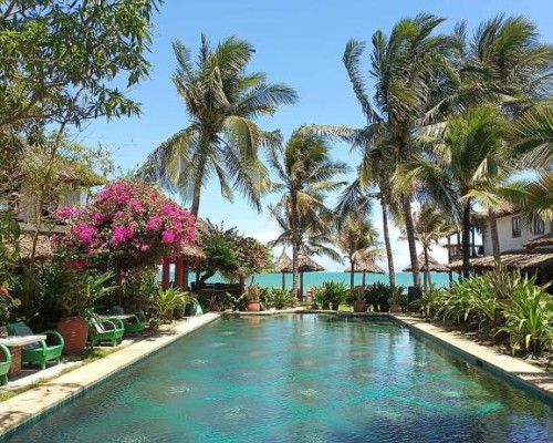 Full Moon Beach Resort 2* — Фантхьет, Вьетнам