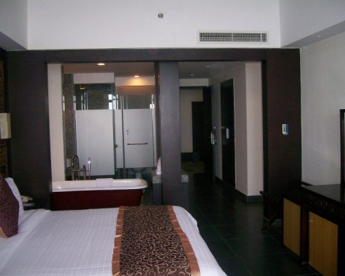 Shengyi Holiday Villa Hotel & Suites 5* — Хайнань, Санья