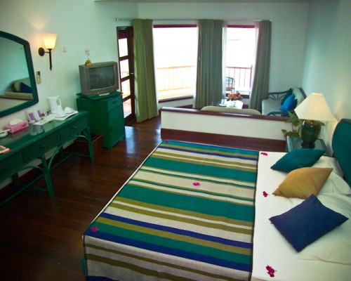 Velidhoo Island 4* — Мальдивы, атолл Северный Ари