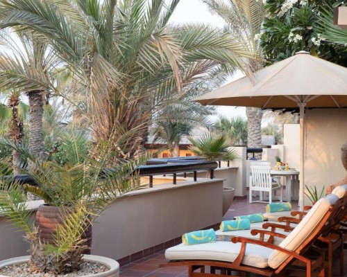 Jumeirah Beach Hotel 5* в Дубае: что важно знать перед бронированием
