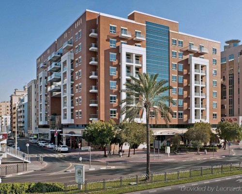 Lotus Downtown Metro Apt 3*