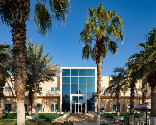 Millennium Central Mafraq Hotel 4* — Абу-Даби, ОАЭ