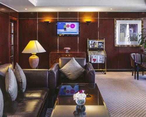 Corniche Hotel Abu Dhabi 5* — отель в Абу-Даби, ОАЭ
