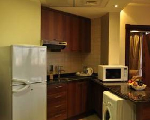 Pearl Continental Creek Apt 4*