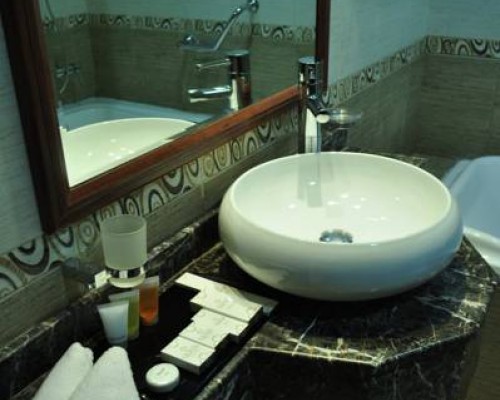 Pearl Continental Creek Apt 4*