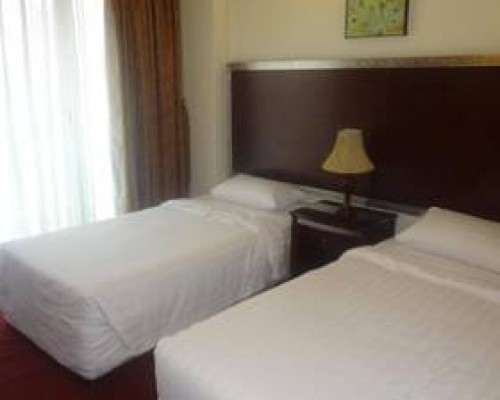 Royal Plaza Hotel Apartments Apts 4*