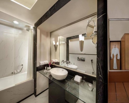 Savoy Suites Hotel Apartment 4* в Дубае