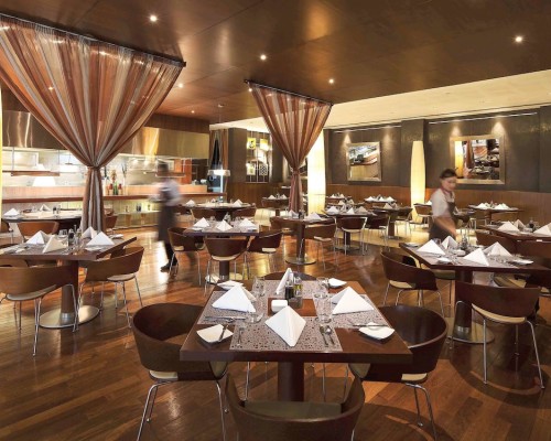 Traders Hotel Dubai 4*