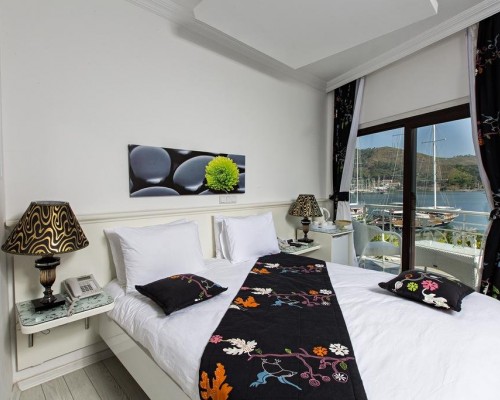 Atapark Hotel 4* — Фетхие, первая линия