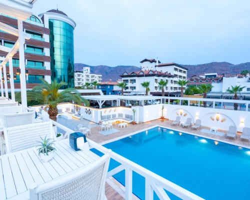 Casa Blanca Beach Hotel 4* — отдых в Ичмелере на первой линии