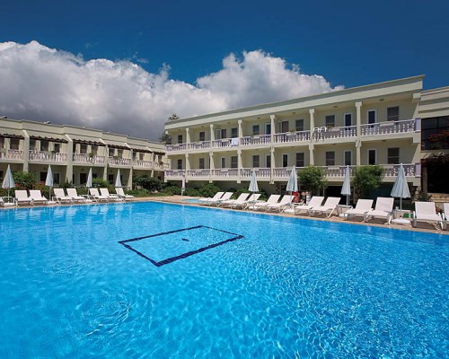 Club Aqua Ortakent 3* в Бодруме: активный и семейный отдых на первой линии