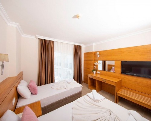 Beso Beach Hotel 4* в Чамьюве — подбор тура с персональным агентом
