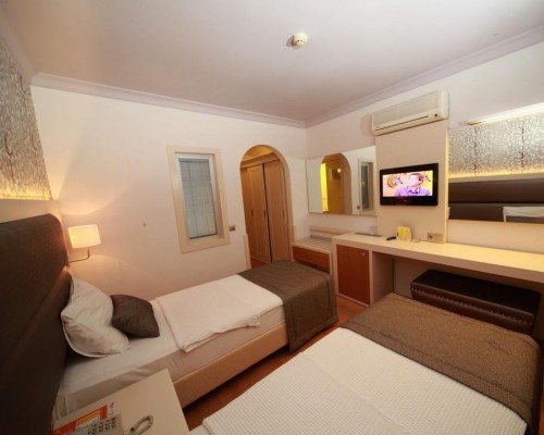 Grand Hotel Faros 4* в Мармарисе — отель первой линии